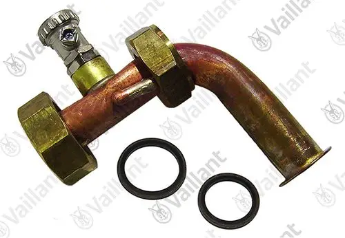 Vaillant-Rohr mit zwei Gewindeverbindungen und einer gebogenen Armatur. Zubehörteile wie Dichtungsringe liegen daneben.